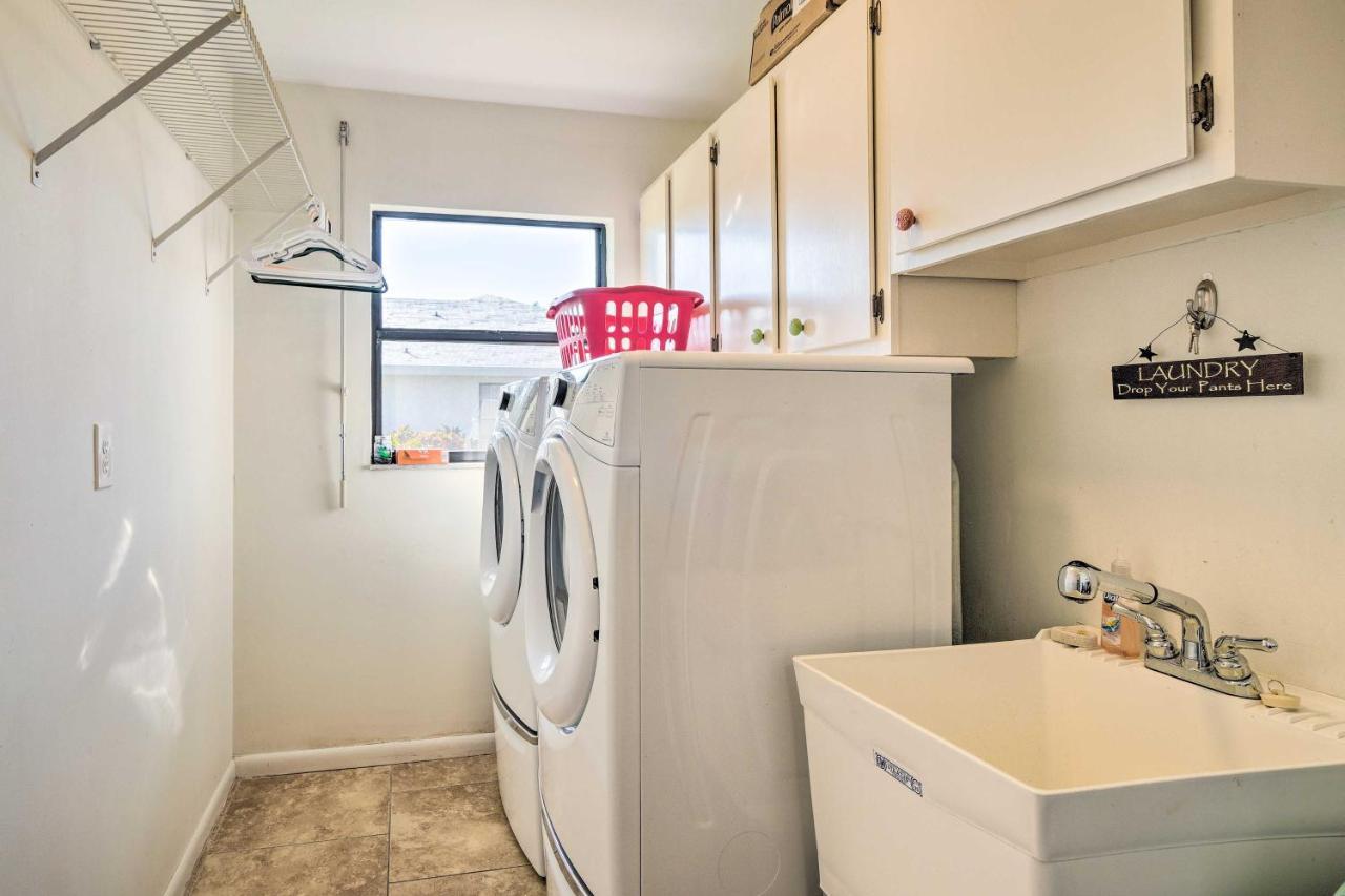 Pet-Friendly Fort Myers Home With Patio And Grill! North Fort Myers Exterior photo