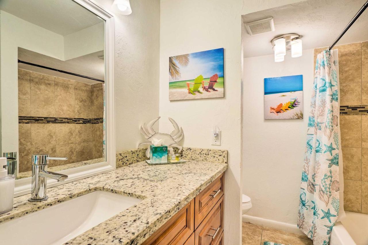 Pet-Friendly Fort Myers Home With Patio And Grill! North Fort Myers Exterior photo